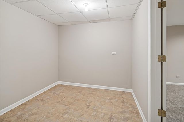 209 N Maison Court, Elmhurst, IL 60126