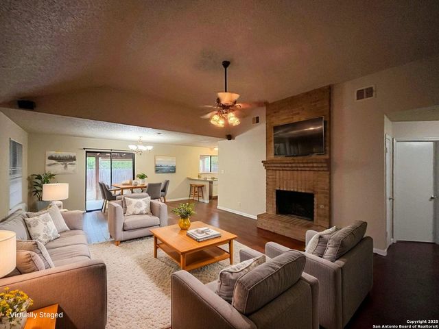 5543 Sunup Drive, San Antonio, TX 78233