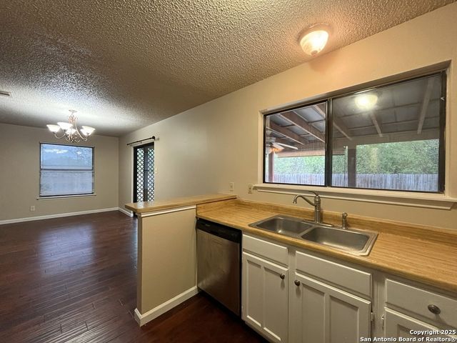 5543 Sunup Drive, San Antonio, TX 78233