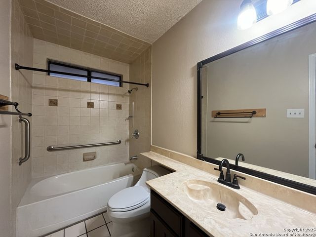 5543 Sunup Drive, San Antonio, TX 78233