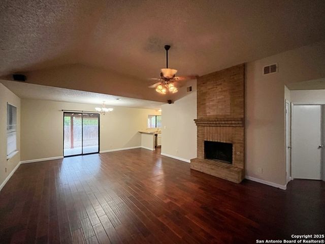 5543 Sunup Drive, San Antonio, TX 78233