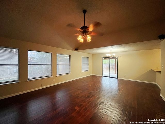 5543 Sunup Drive, San Antonio, TX 78233