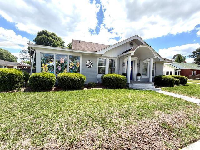 207 W Main Street, Hartford, AL 36344