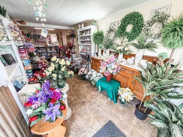 207 W Main Street, Hartford, AL 36344