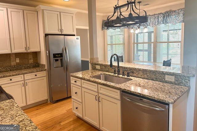 325 Brook Hollow Lane, Loganville, GA 30052