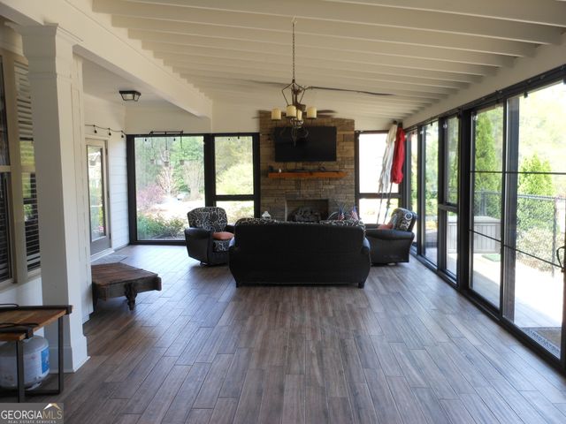325 Brook Hollow Lane, Loganville, GA 30052