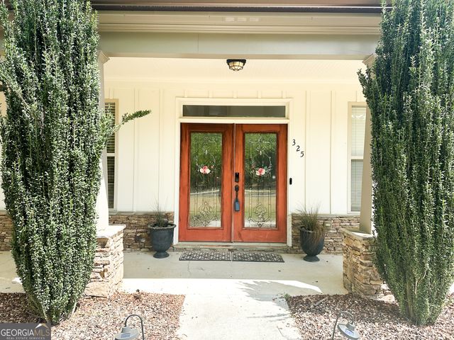 325 Brook Hollow Lane, Loganville, GA 30052