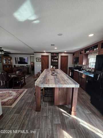 546 JACK Lane, Satsuma, FL 32189