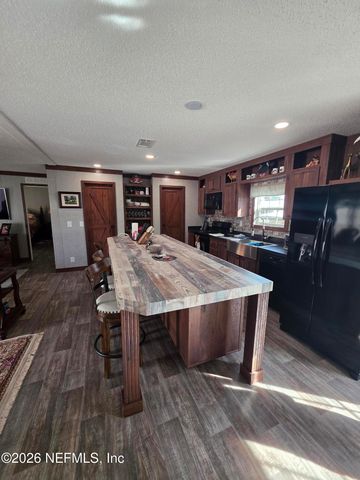 546 JACK Lane, Satsuma, FL 32189