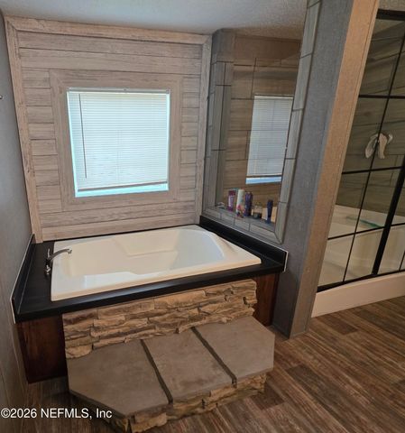 546 JACK Lane, Satsuma, FL 32189