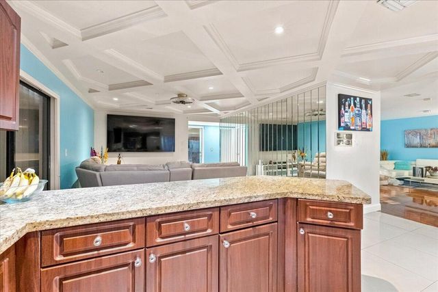 1430 SW 88TH Way, Pembroke Pines, FL 33025
