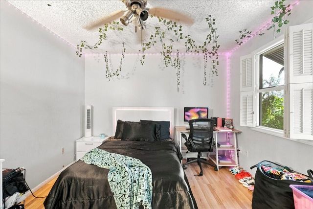 1430 SW 88TH Way, Pembroke Pines, FL 33025