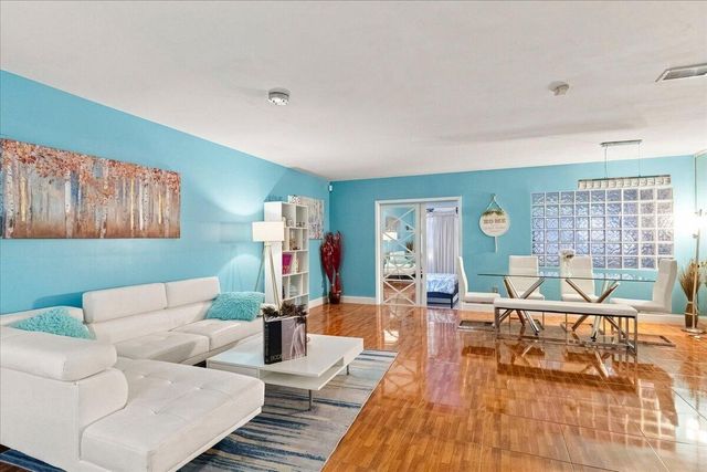 1430 SW 88TH Way, Pembroke Pines, FL 33025
