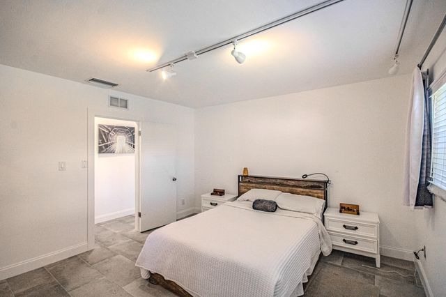 408 SE 8th Avenue, Deerfield Beach, FL 33441