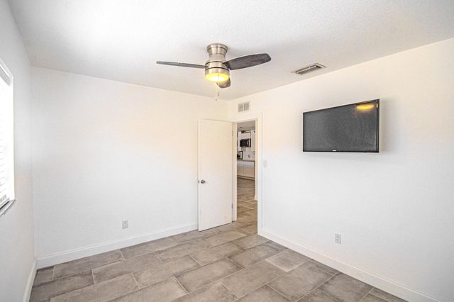 408 SE 8th Avenue, Deerfield Beach, FL 33441