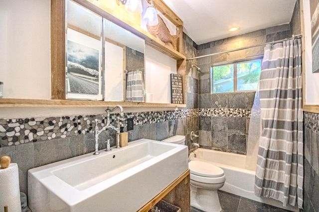 408 SE 8th Avenue, Deerfield Beach, FL 33441