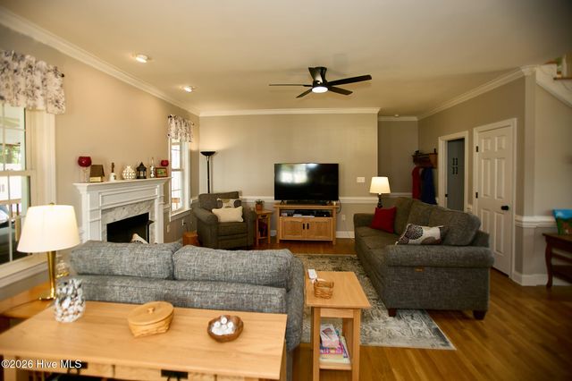 4530 Dewfield Drive N, Wilson, NC 27896