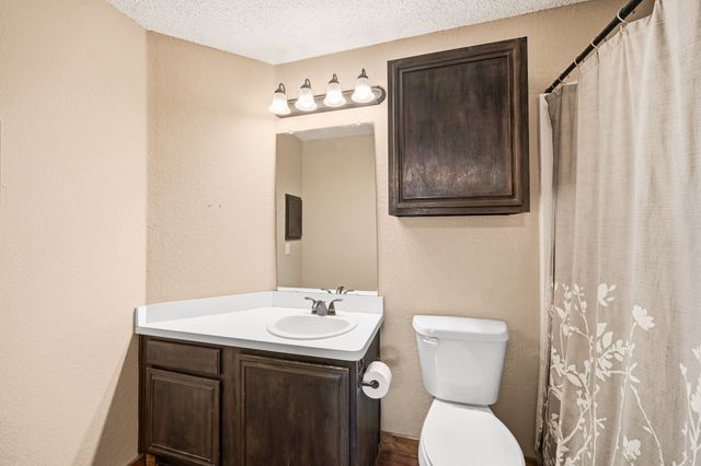 405 Roan Lane, Red Oak, TX 75154