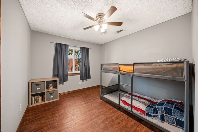 405 Roan Lane, Red Oak, TX 75154