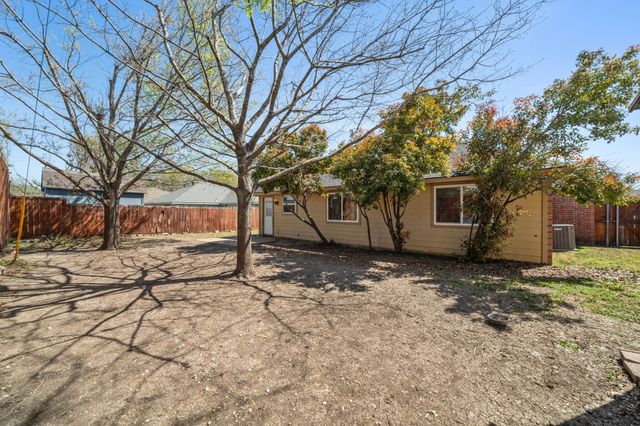 405 Roan Lane, Red Oak, TX 75154