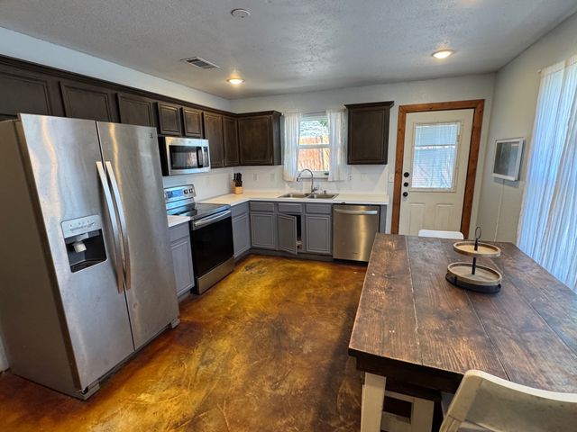 405 Roan Lane, Red Oak, TX 75154