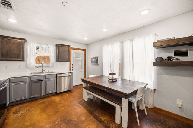 405 Roan Lane, Red Oak, TX 75154