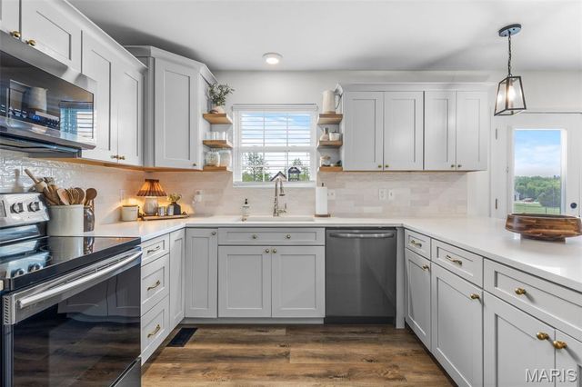 1204 Boone Court, Farmington, MO 63640