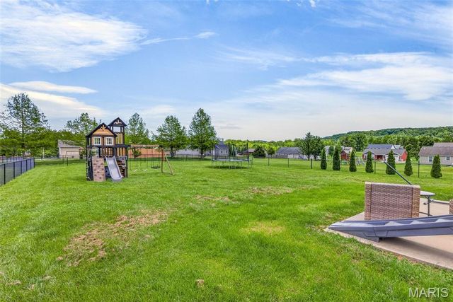 1204 Boone Court, Farmington, MO 63640