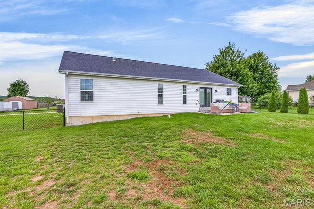 1204 Boone Court, Farmington, MO 63640