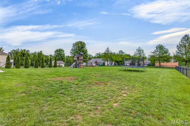 1204 Boone Court, Farmington, MO 63640