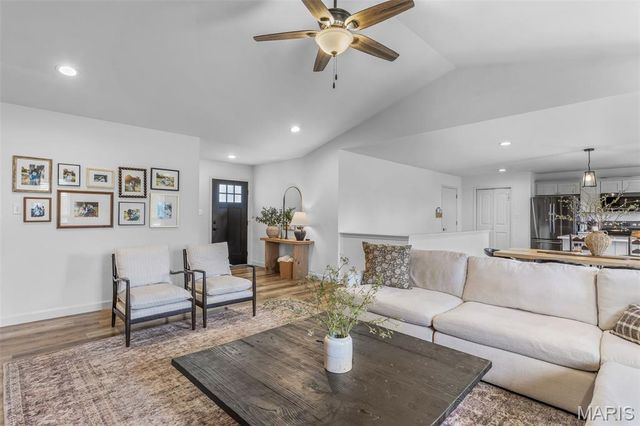 1204 Boone Court, Farmington, MO 63640