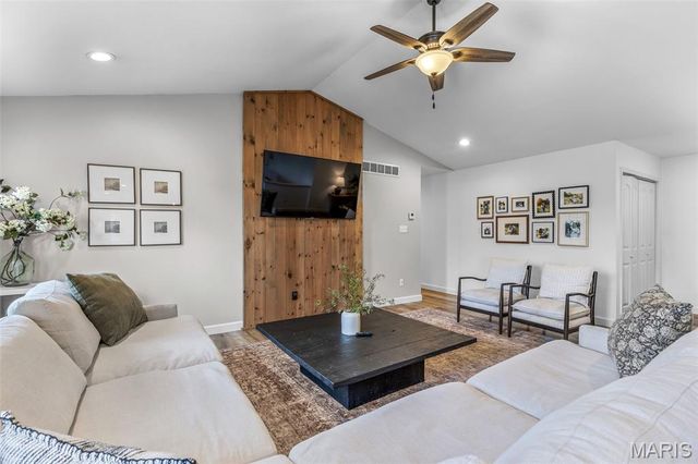 1204 Boone Court, Farmington, MO 63640