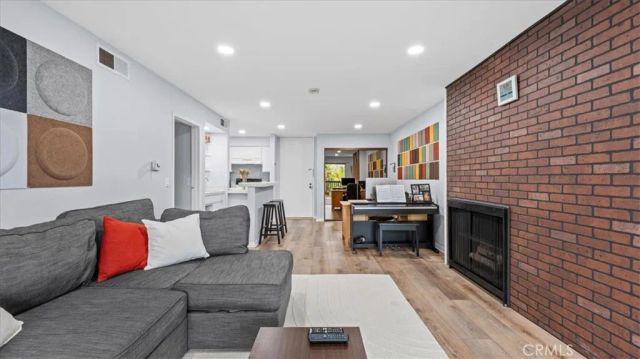 1307 Raintree Circle, Culver City, CA 90230