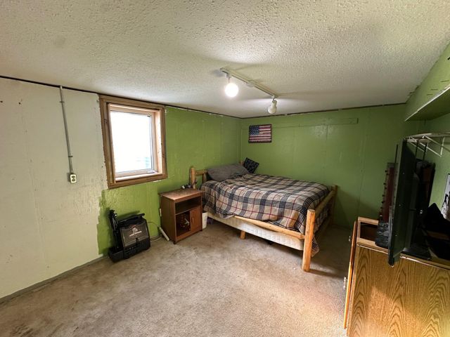 913 Center Street E, Roseau, MN 56751