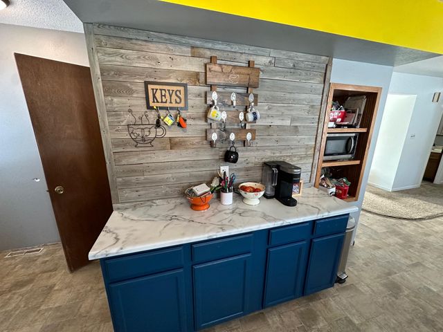 913 Center Street E, Roseau, MN 56751