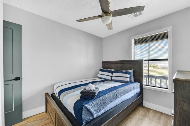 13611 Stewart Road, Galveston, TX 77554