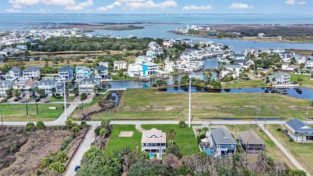 13611 Stewart Road, Galveston, TX 77554