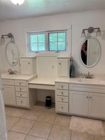 165 Ivory Tower, Goodrich, TX 77335
