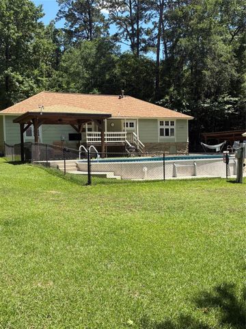 165 Ivory Tower, Goodrich, TX 77335