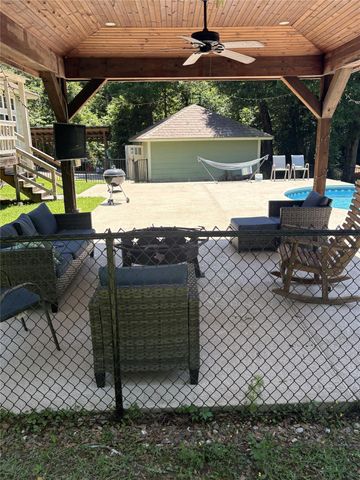 165 Ivory Tower, Goodrich, TX 77335