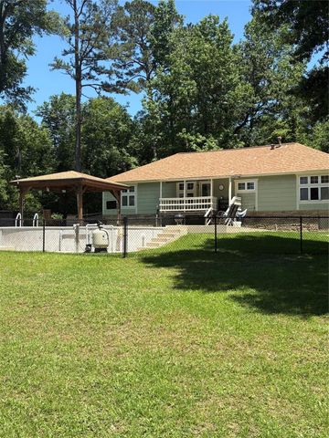165 Ivory Tower, Goodrich, TX 77335