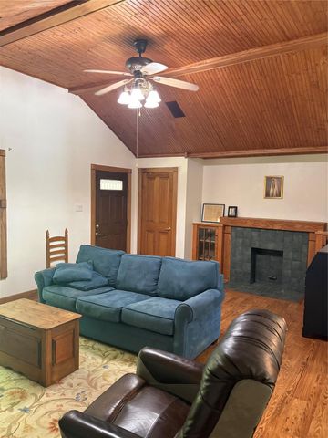 165 Ivory Tower, Goodrich, TX 77335