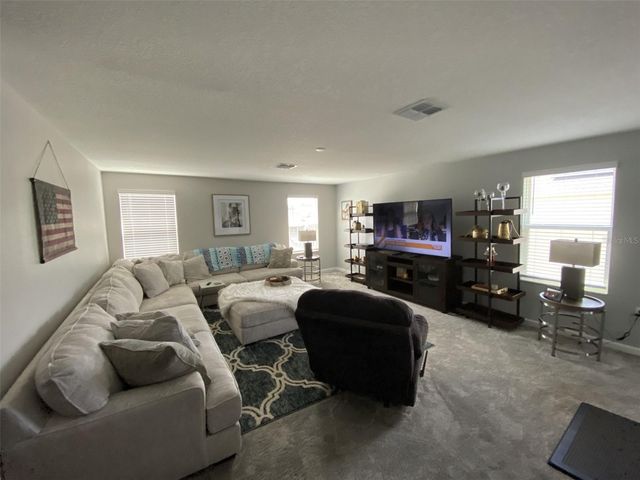 5686 ALENLON WAY, Mount Dora, FL 32757