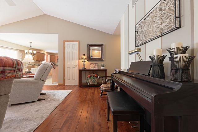 2545 LAURIE Drive, Waterford, PA 16441