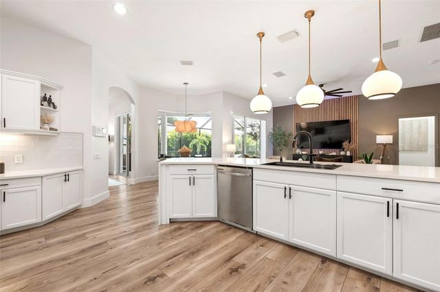 7462 PALMER GLEN CIRCLE, Sarasota, FL 34240