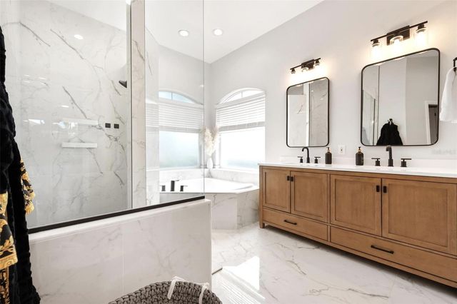 7462 PALMER GLEN CIRCLE, Sarasota, FL 34240