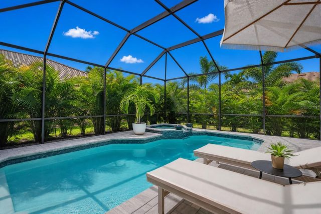7462 PALMER GLEN CIRCLE, Sarasota, FL 34240