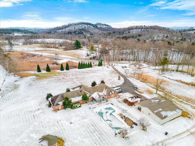 9256 Cumberland Falls Highway, Corbin, KY 40701