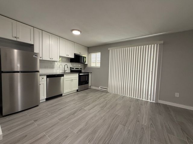 565 Hyde Park Ave. 2, Boston, MA 02131