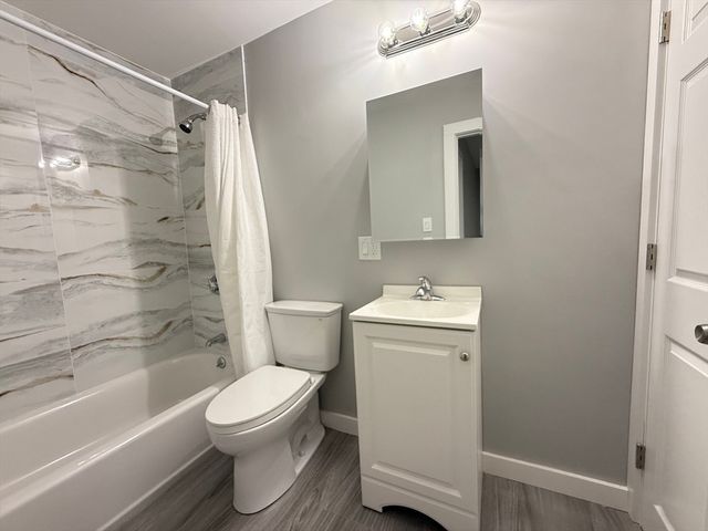 565 Hyde Park Ave. 2, Boston, MA 02131